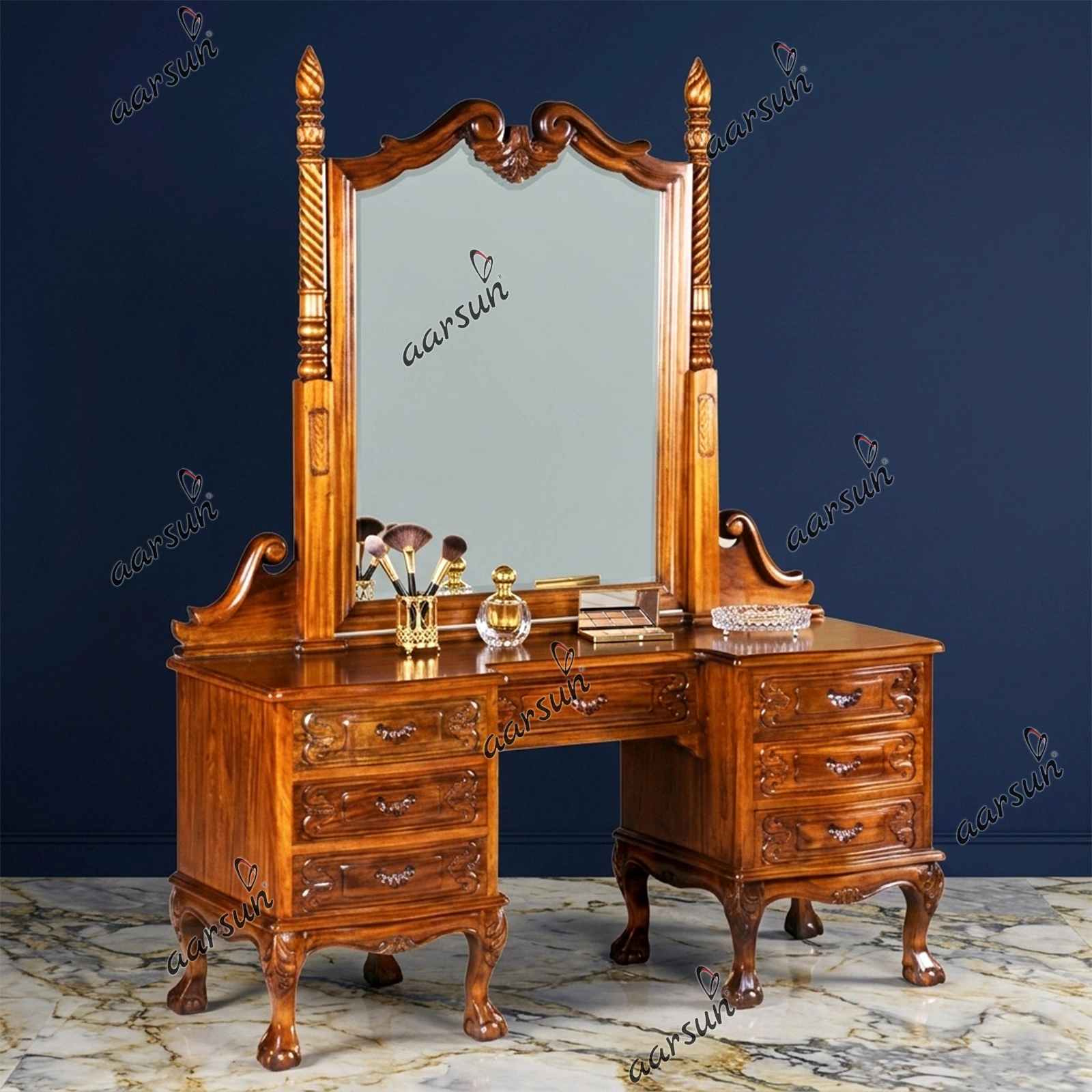 Antique Style Dressing Table Set