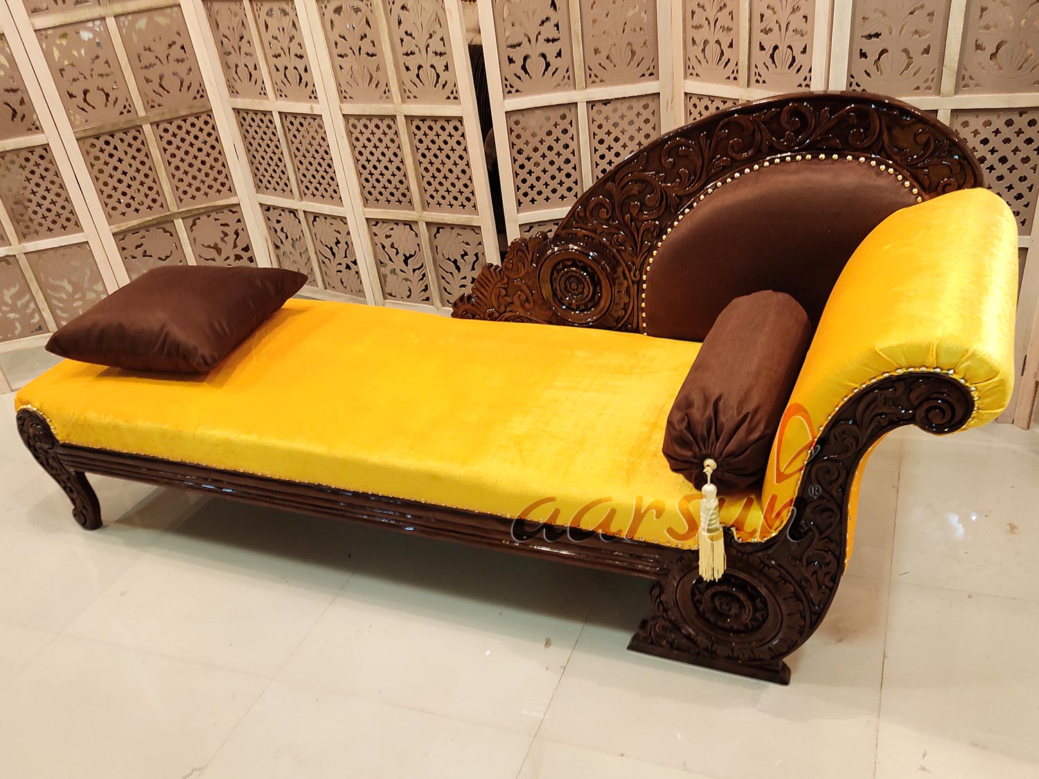 Quality Wooden hand-carved chaise lounge DWN-0050