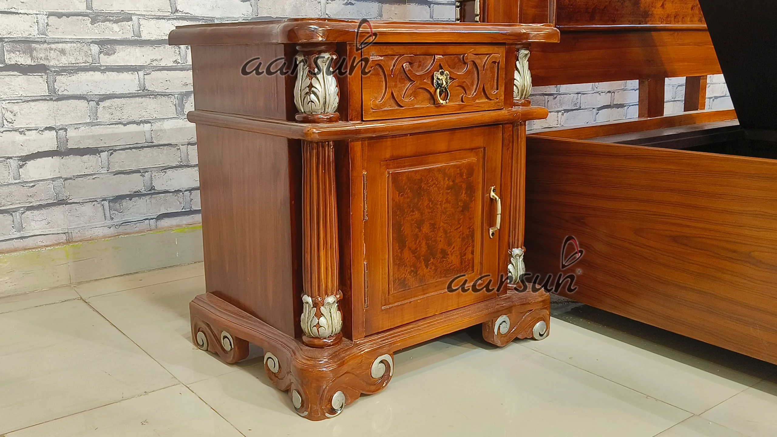Classic Poster Bed Design in Teak Wood BED-0059 - Image 5