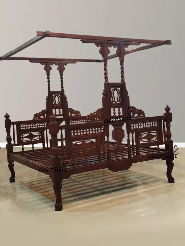 Traditional Solid Wood 4 Poster Bed UH-YT-243