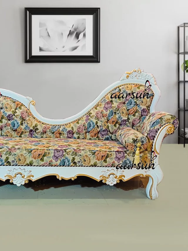 Beautiful Daybed in White & Gold Highlights UH-YT-356