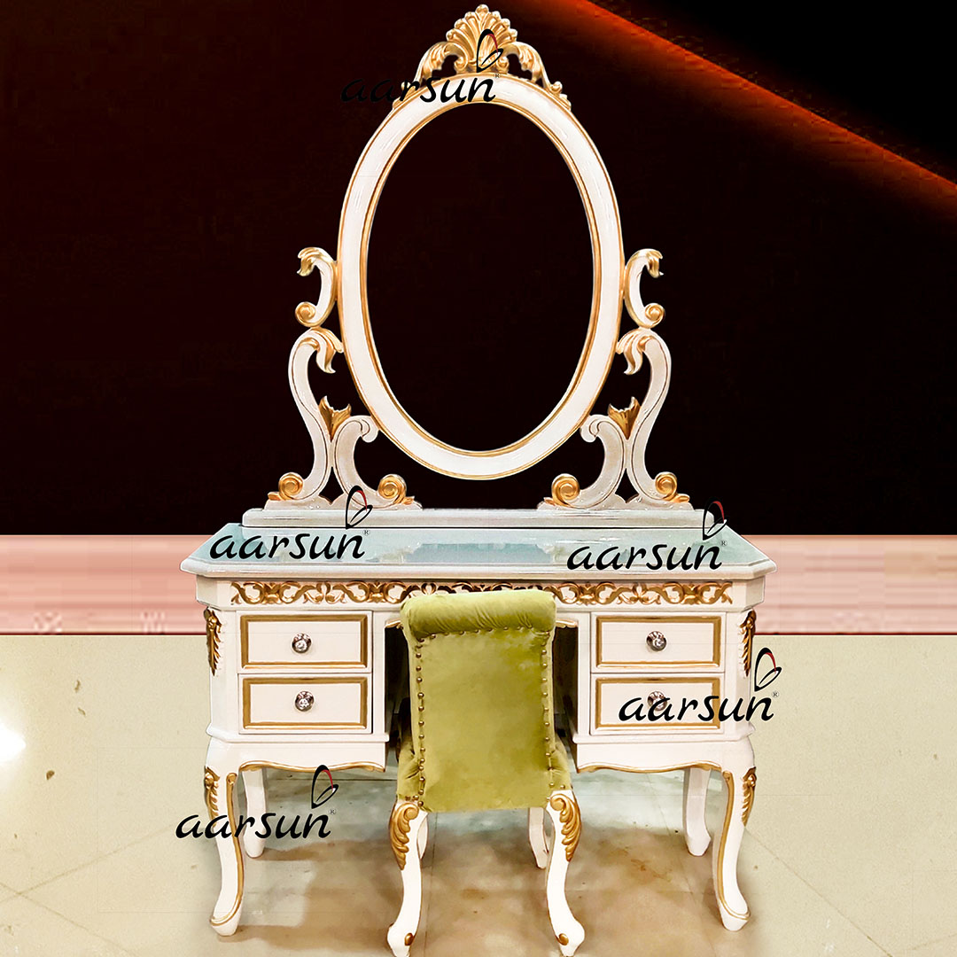 Queen's Dresser in Royal White & Gold Highlights YT422