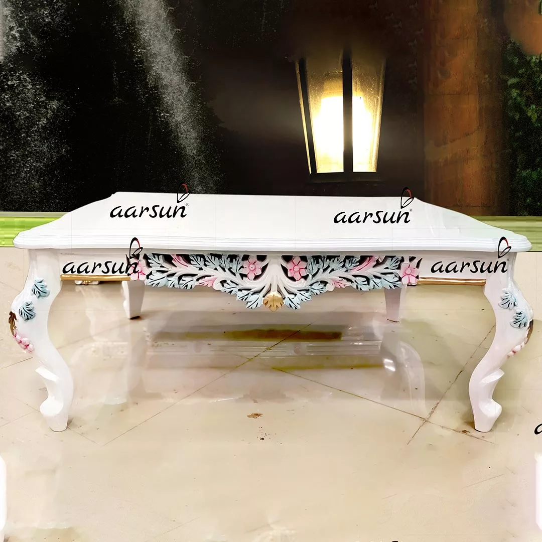 Fából készült középső asztal fehér lengyel színben