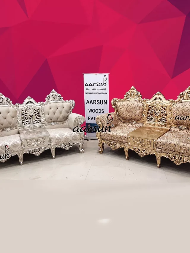 Royal Unique Sitting Couch