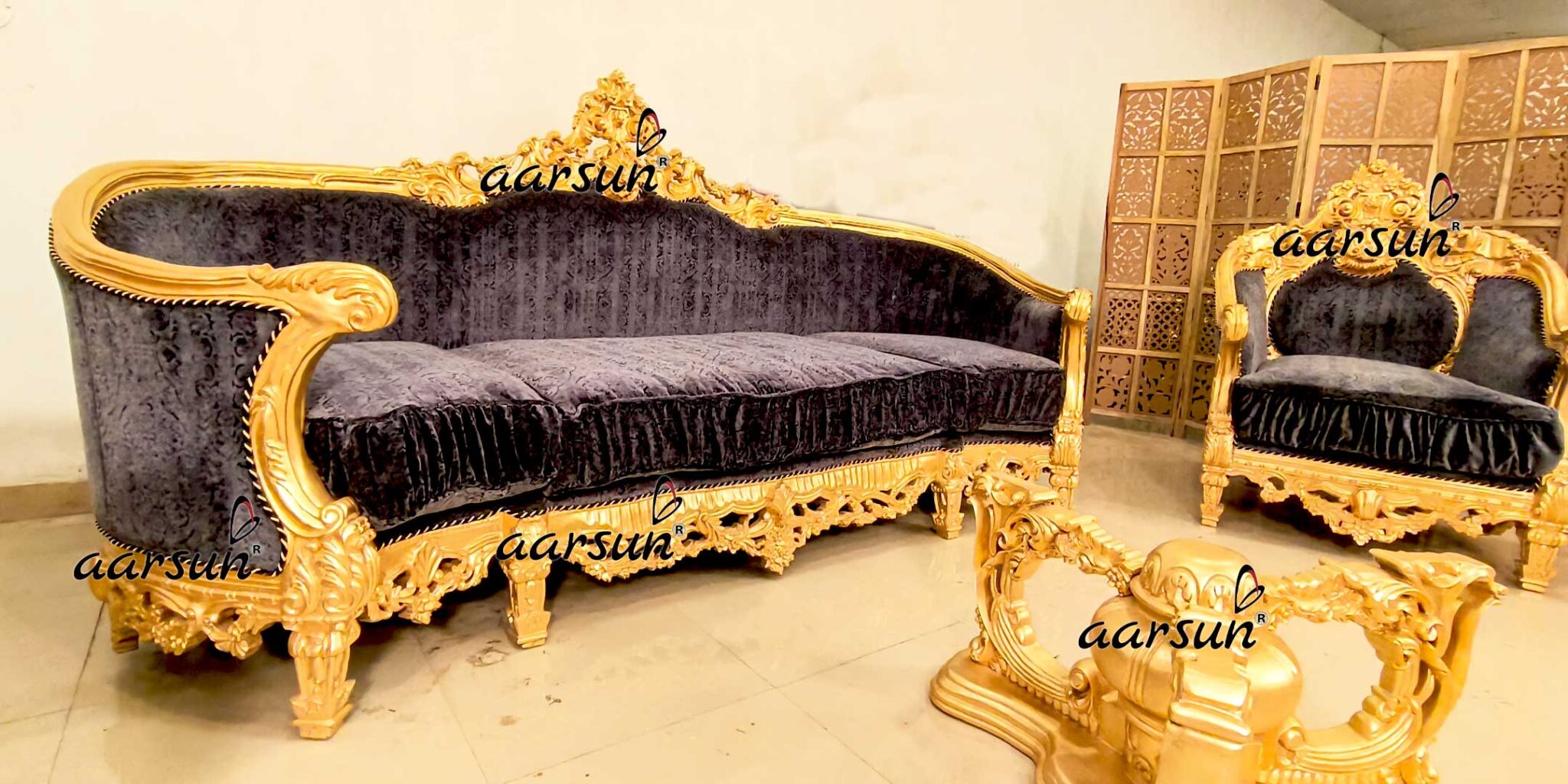 Italian Sofa Set With Gold Leafing YT-682