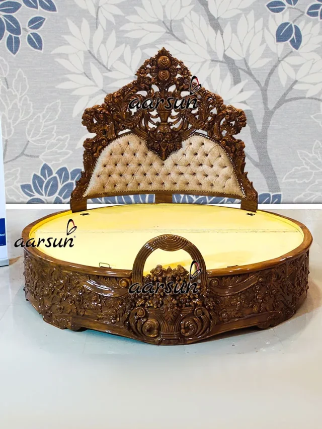 Luxurious-Round-Bed-Fully-Carved-in-Teak-UH-YT-374-jpg (2)