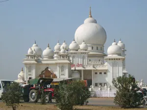 Temple Naam Yog Sadhna Mandir Jaigurudev Mathura design