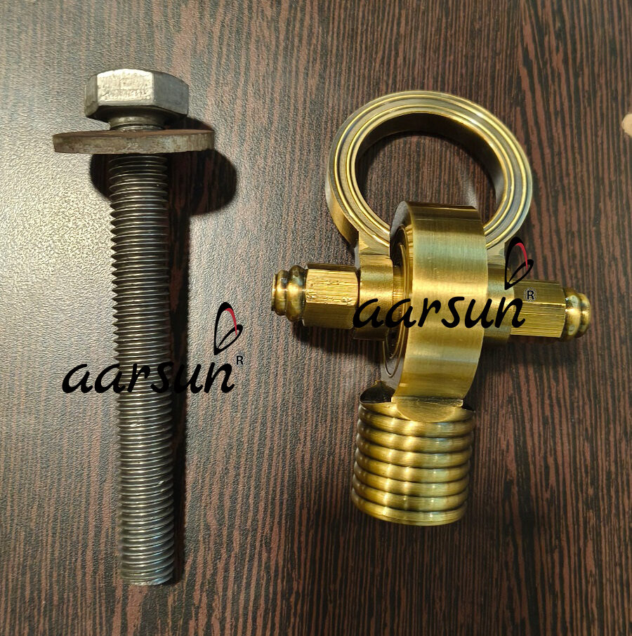 wall-fastner-in-brass-e1703846460764