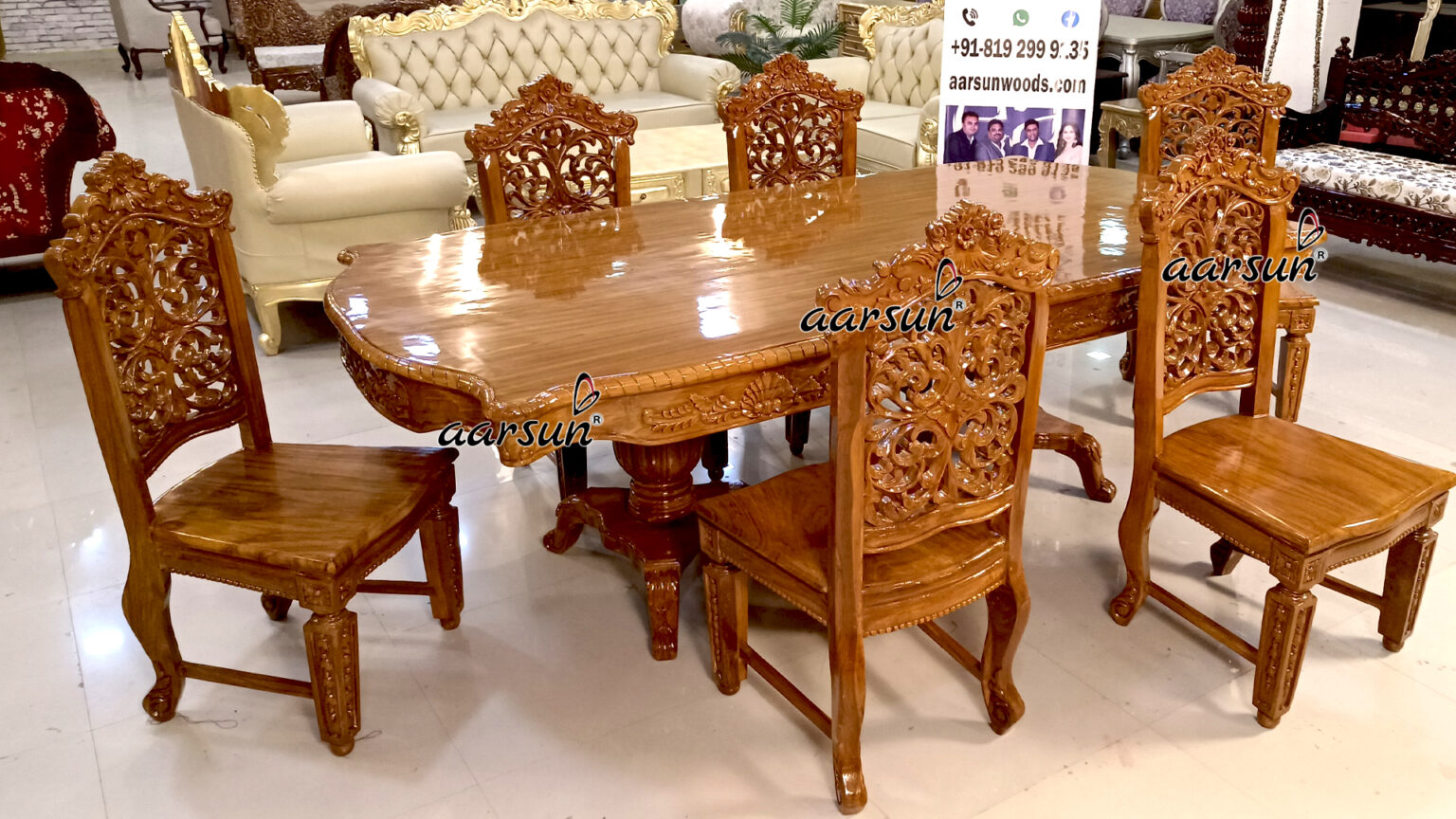 Classic Dining Table Set in Solid Wood