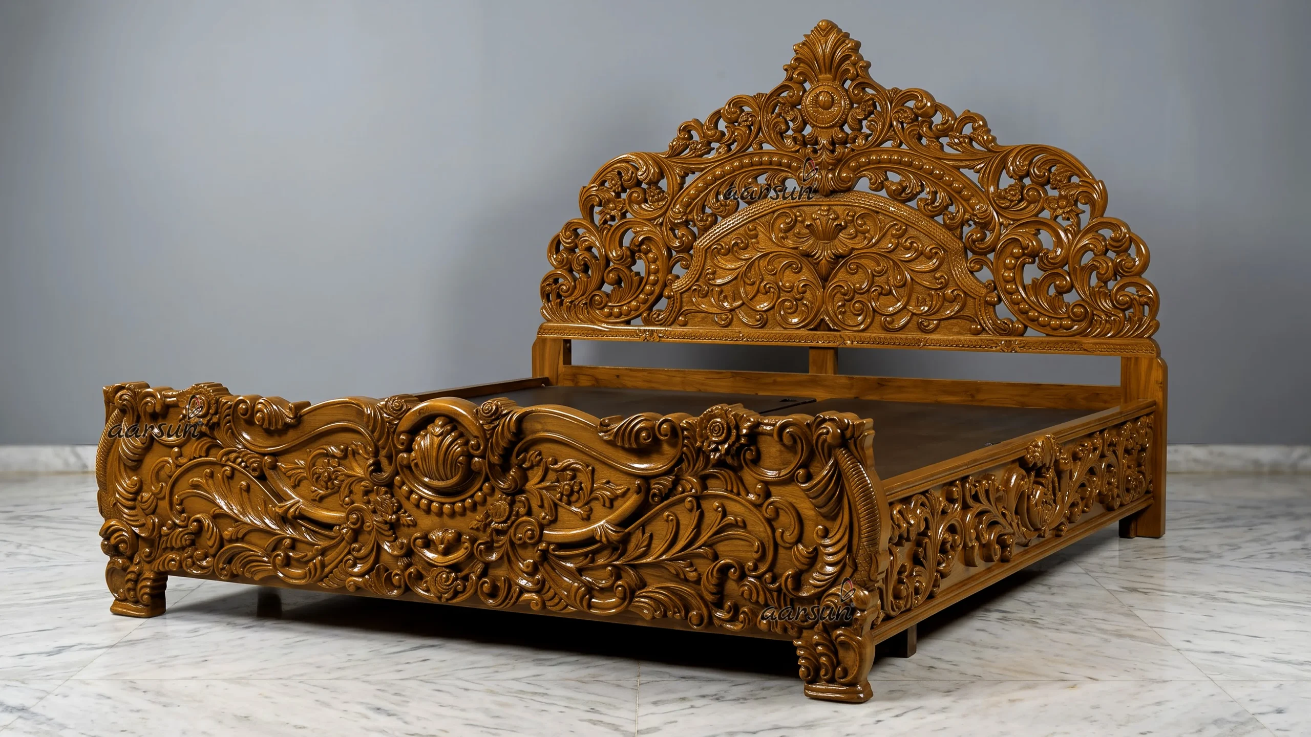 Fully Handcrafted Wooden Bed Design