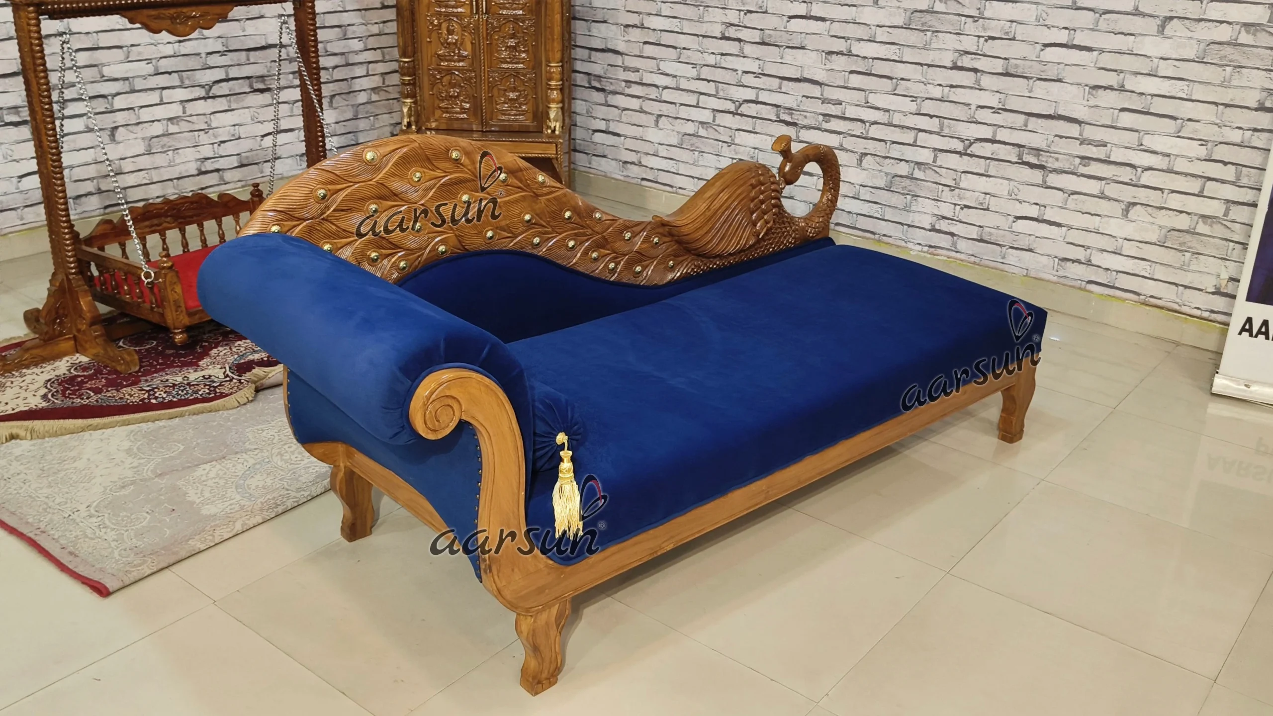 Fully Handcrafted Wooden Classical Bedroom Set - Image 12