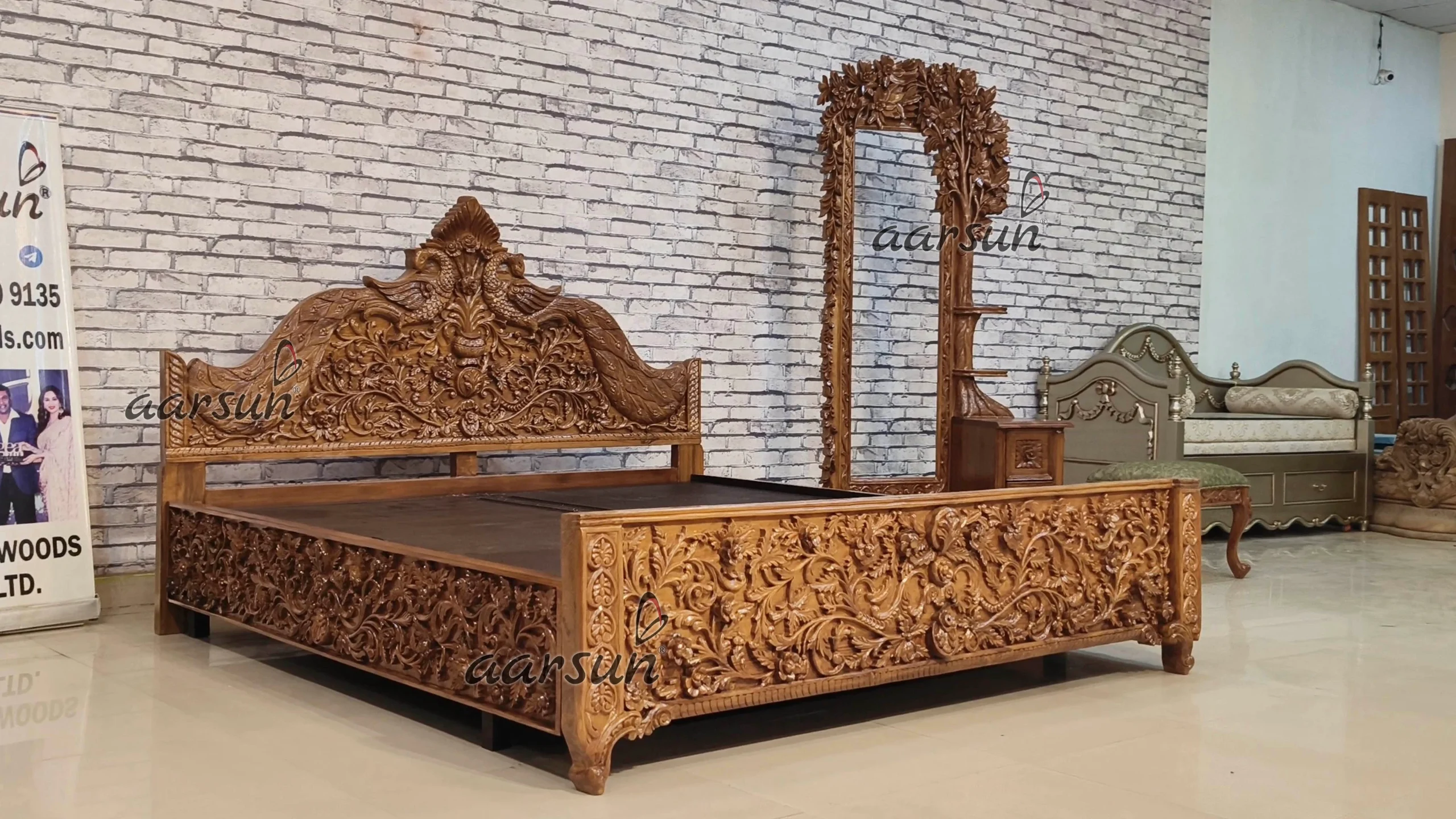 Fully Handcrafted Wooden Classical Bedroom Set - Image 8