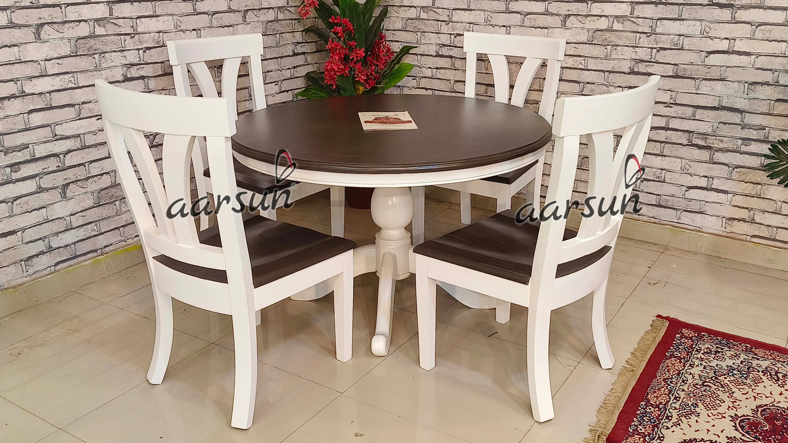 Round Dining Table in Marble Finish