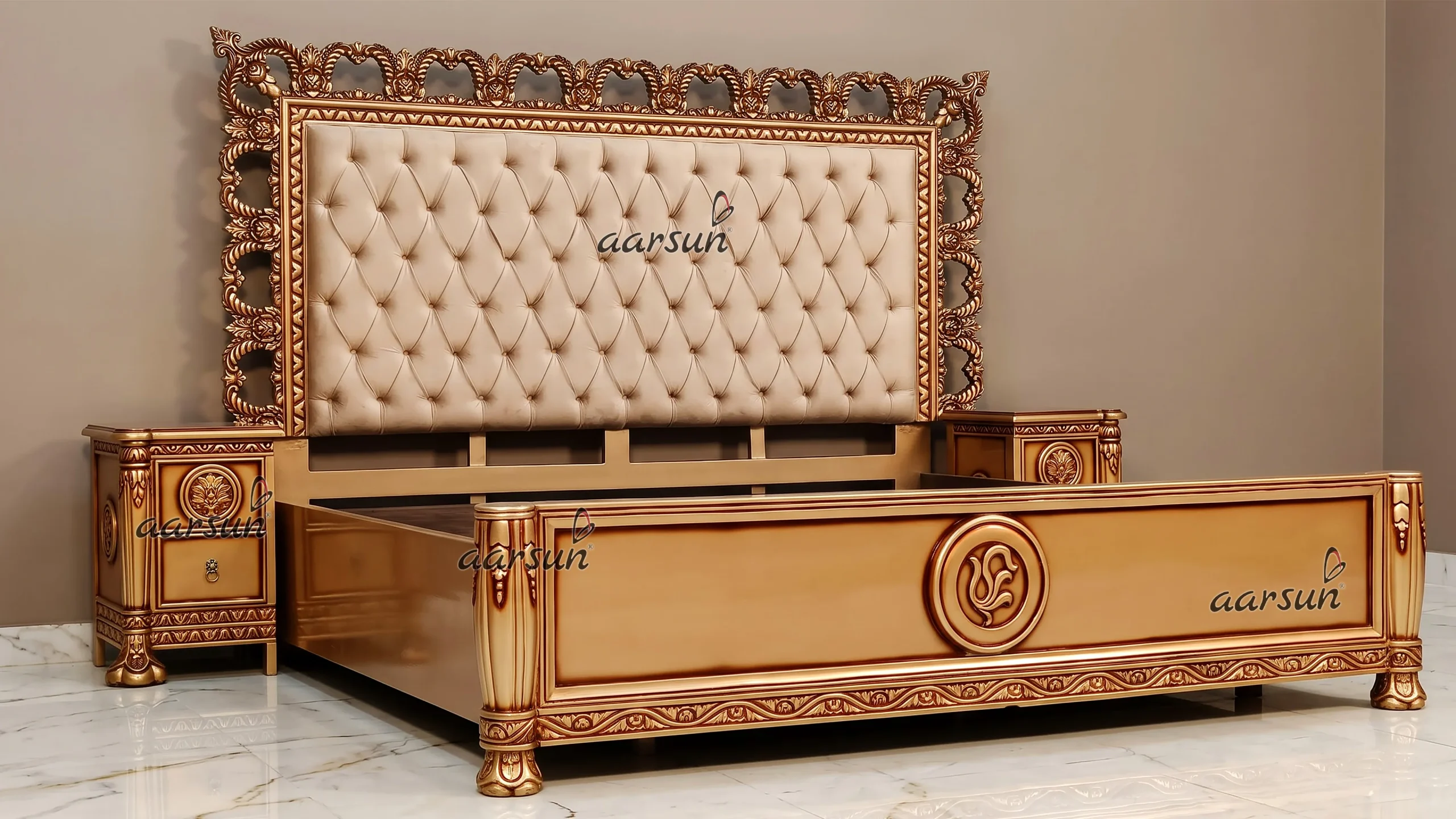 Amazing Modern Bed with Gold Rush