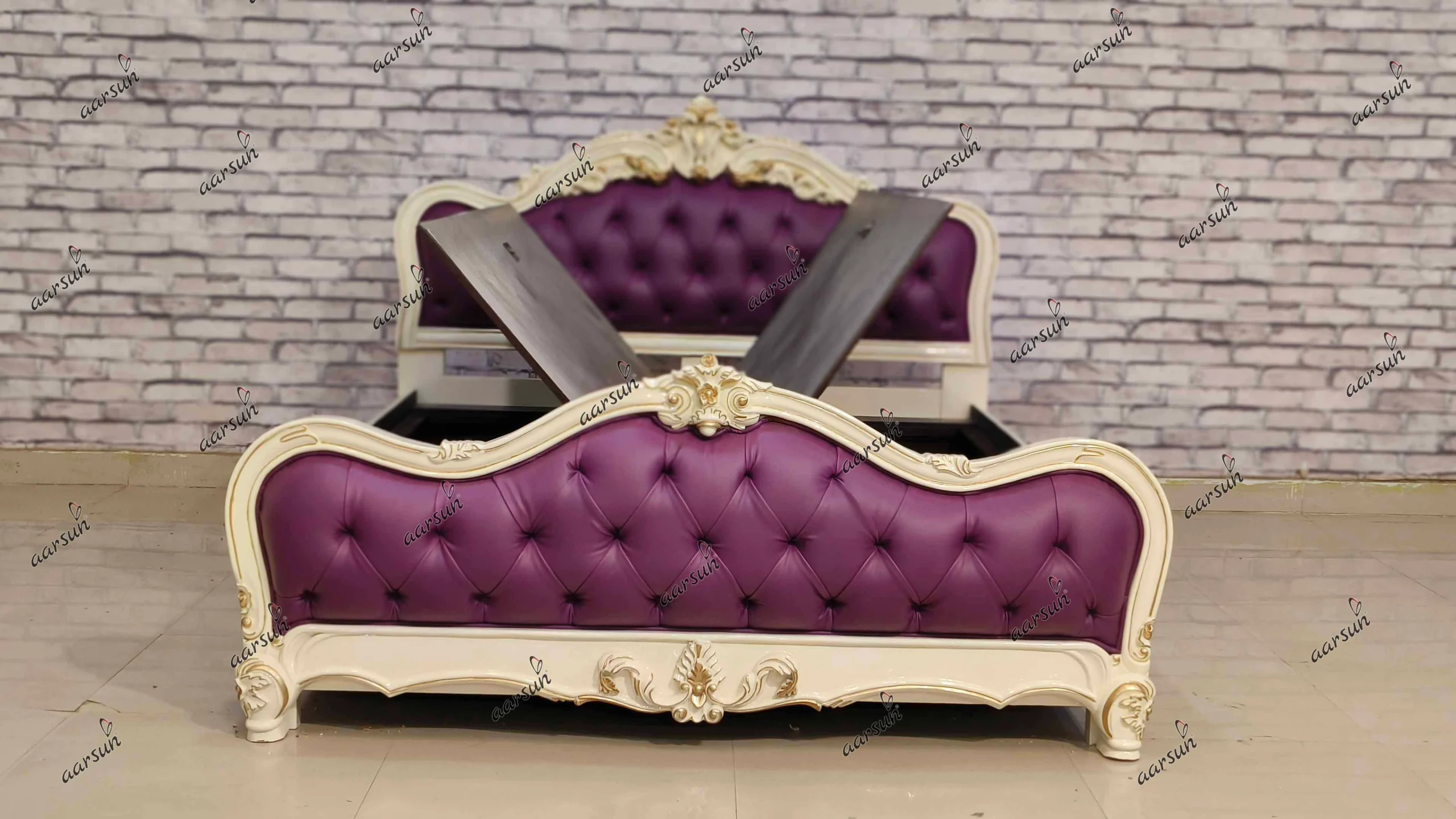 Strong and durable teak wood Queen-Size Bed