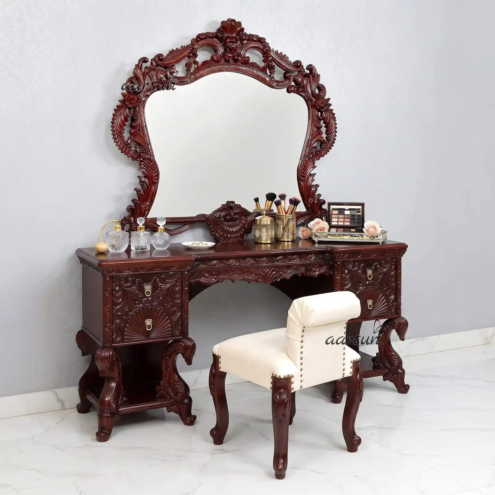 Amazing Wooden Royal Dresser Unit