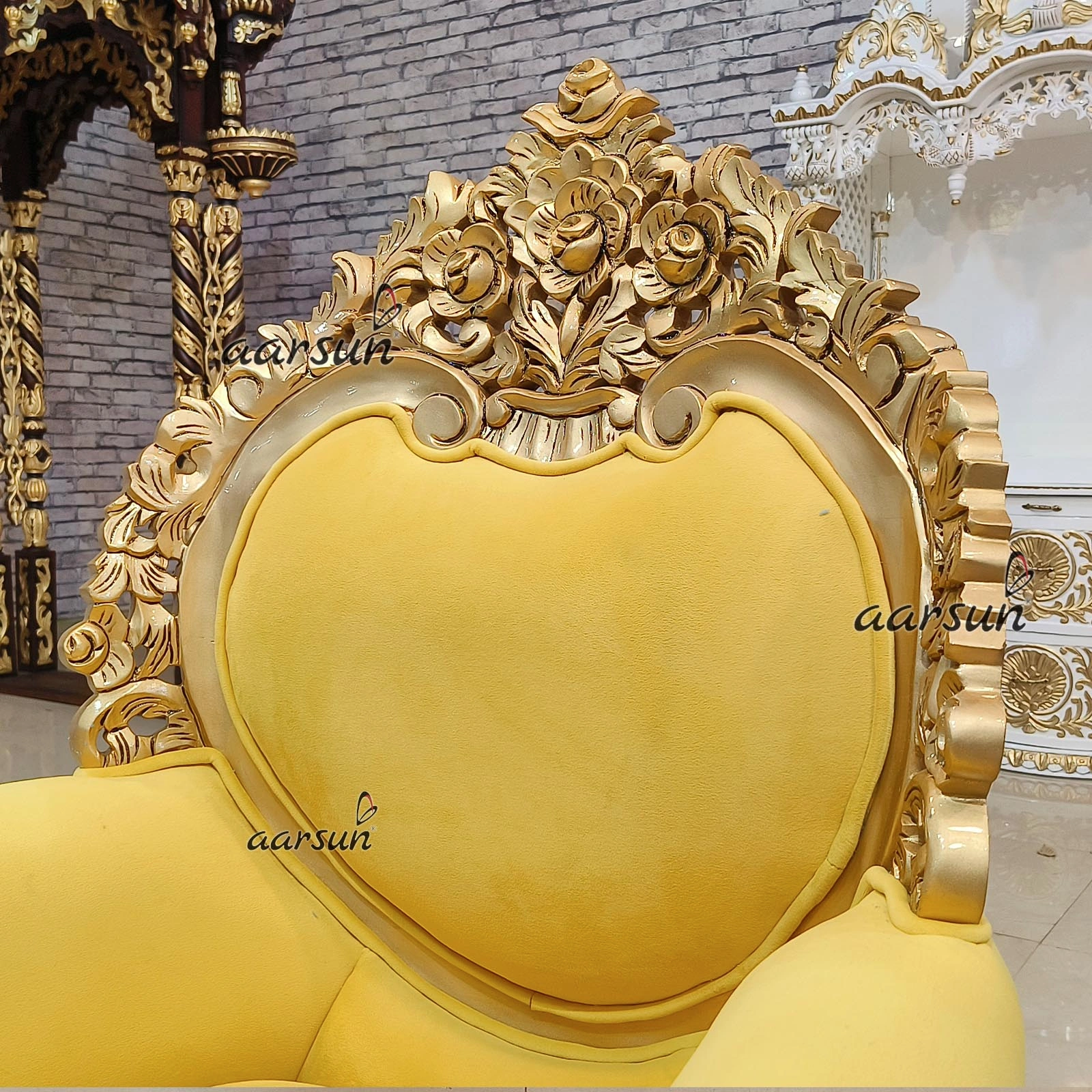 Guru ji Chair with Traditional Craftsmanship - Image 4