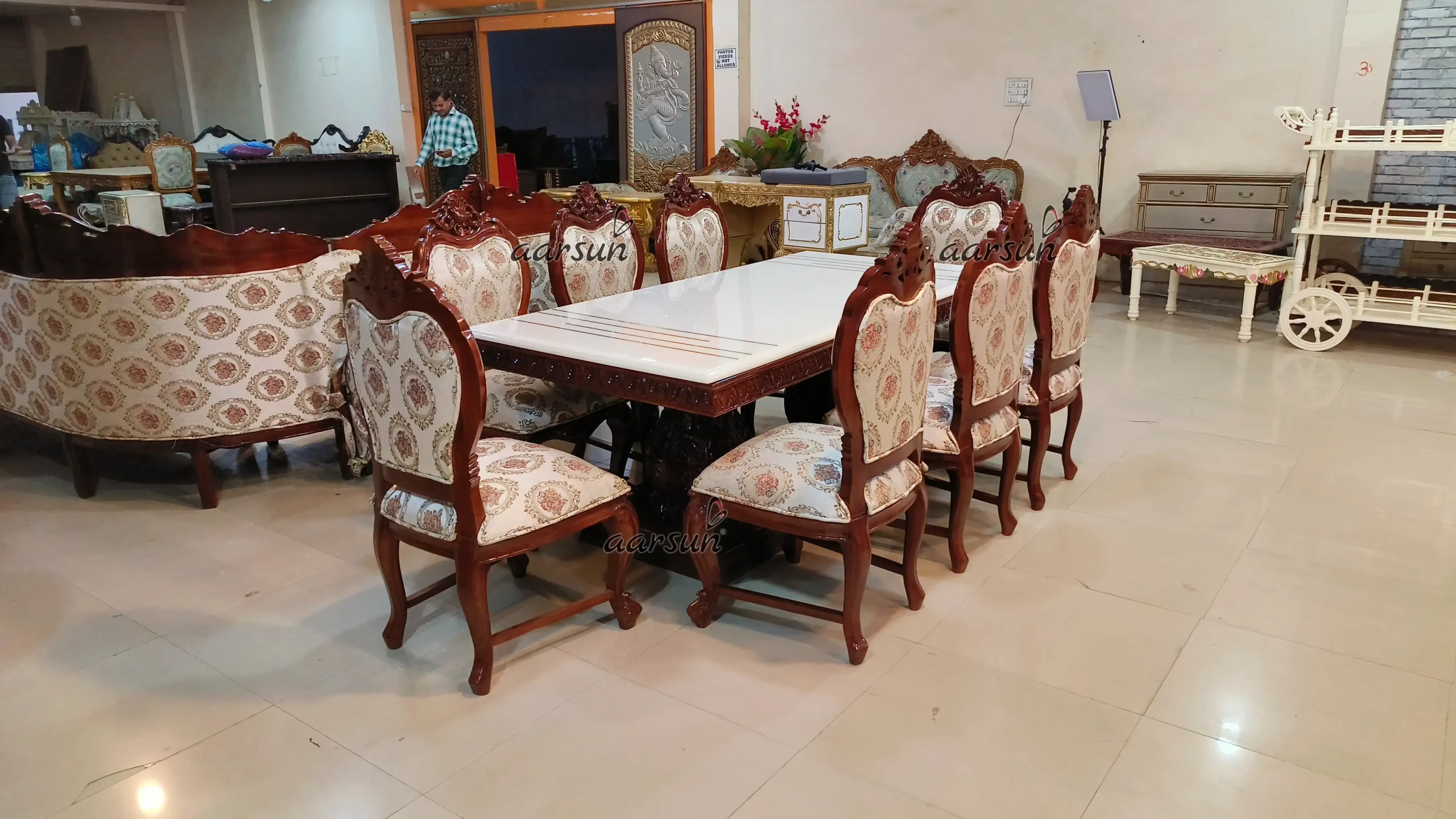 Aarsun Woods Luxury Handcrafted Dining Table - Image 4