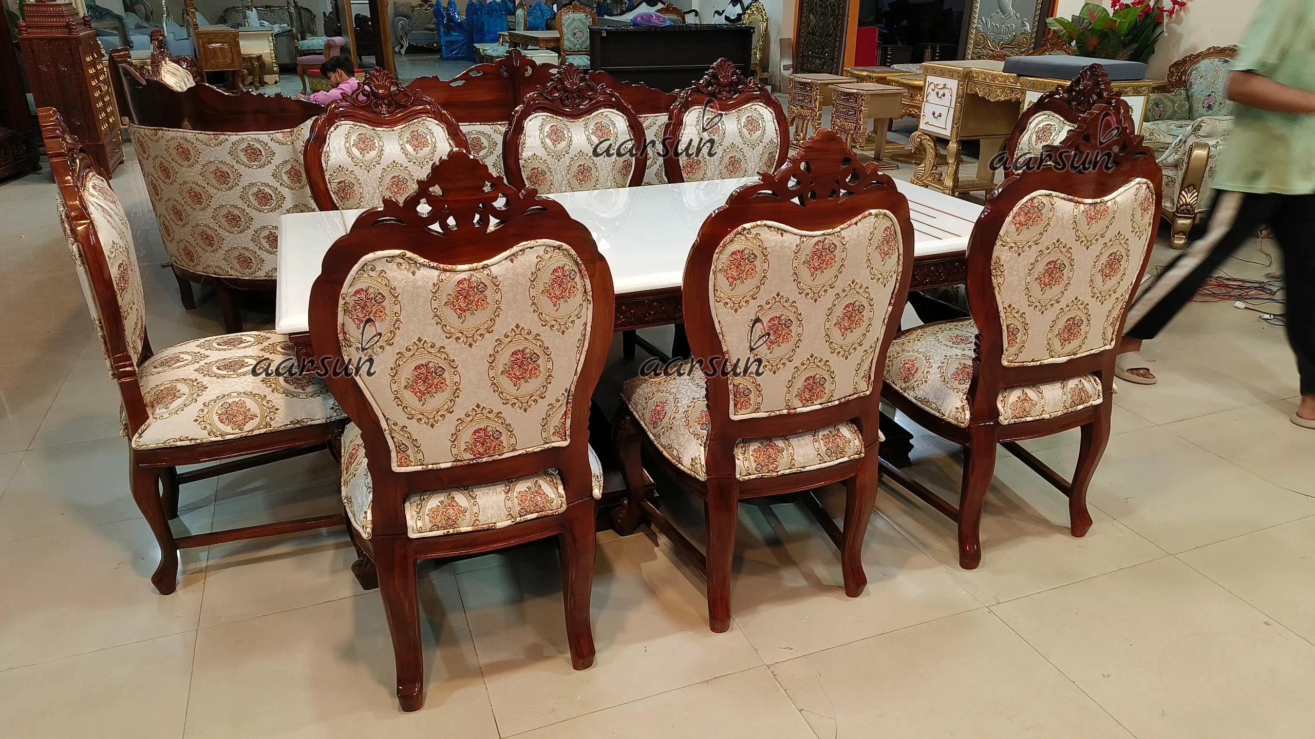 Aarsun Woods Luxury Handcrafted Dining Table