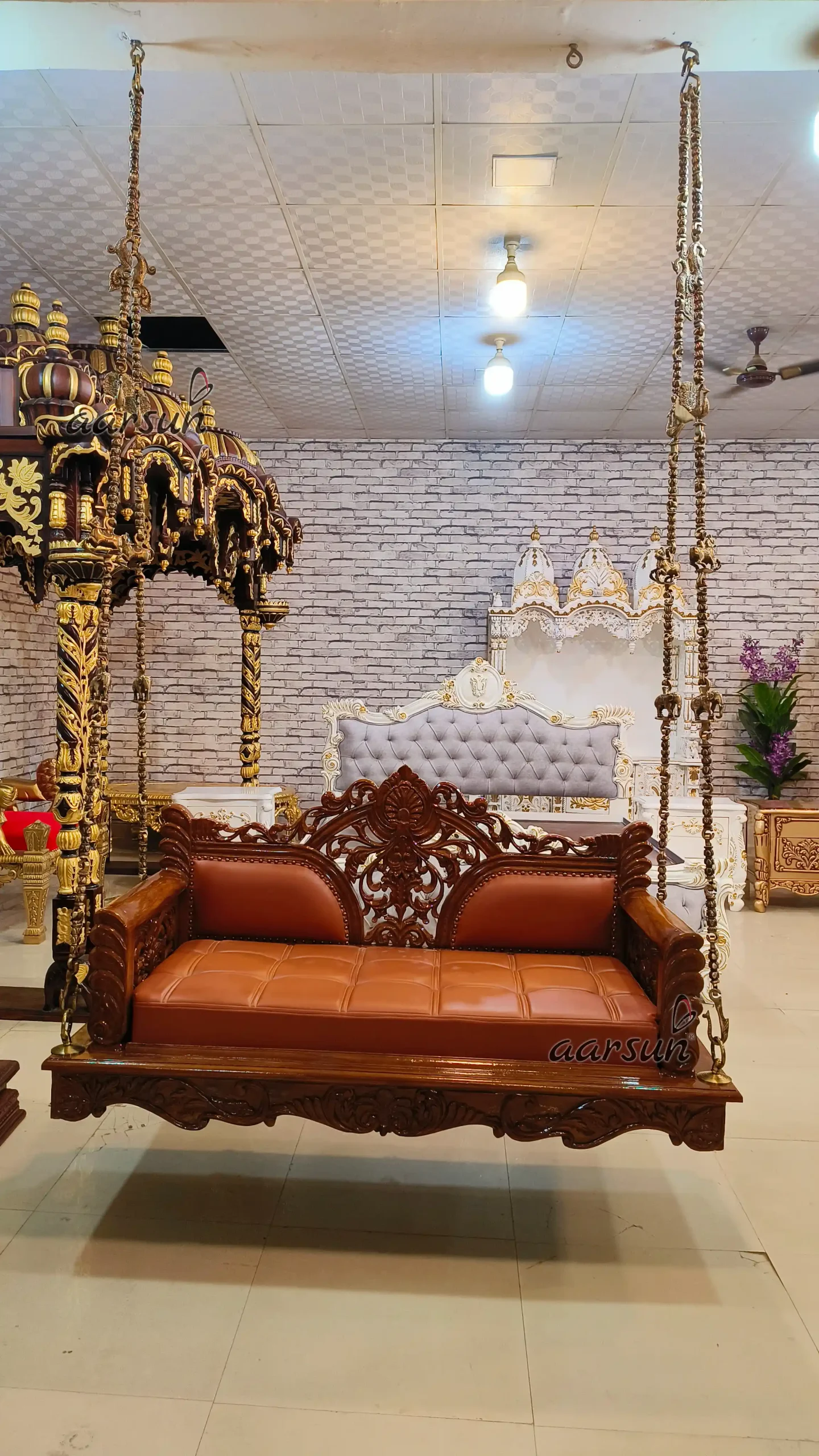 Aarsun Woods Luxury Wooden Jhoola - Image 7