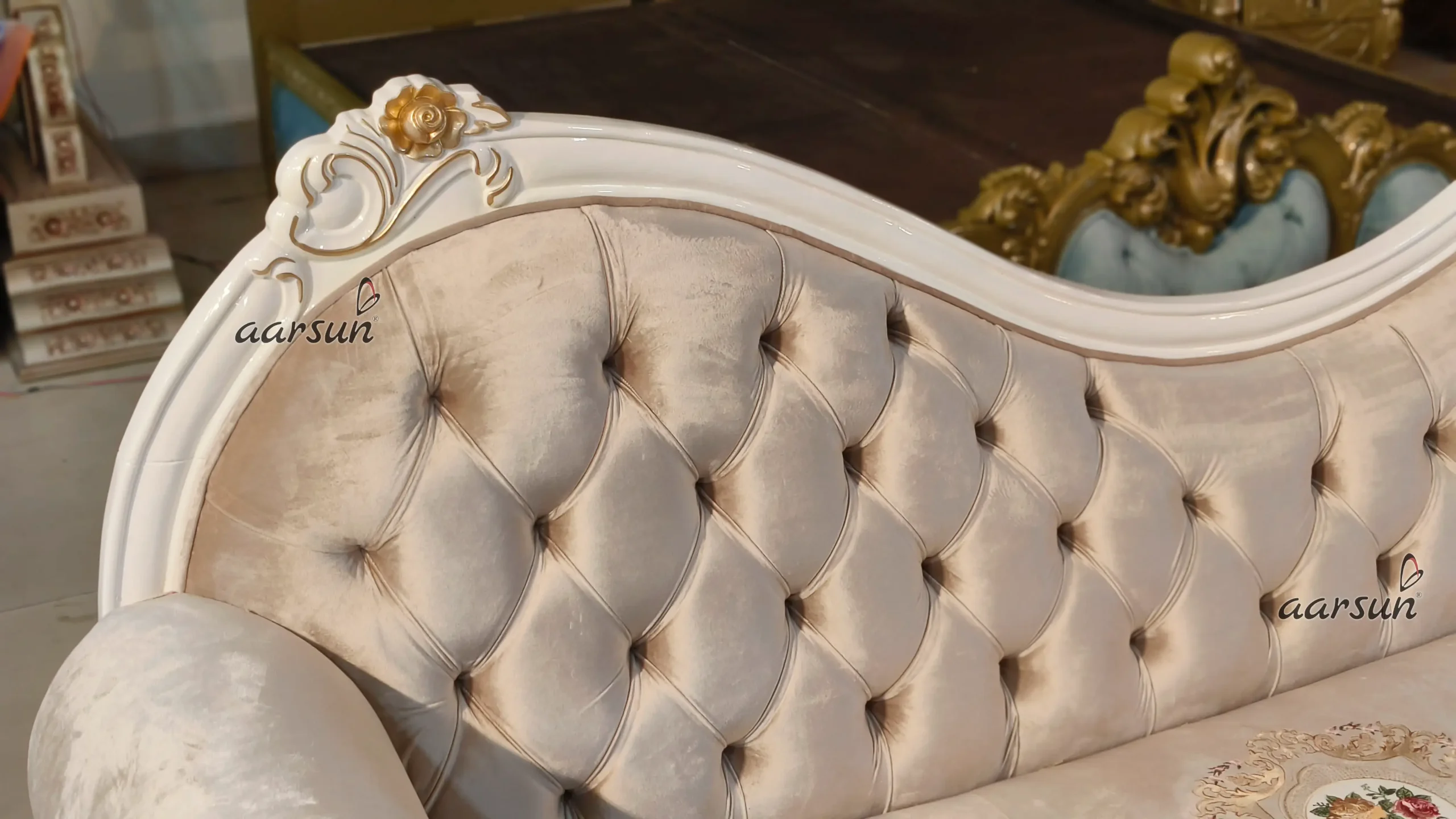 Luxury Carved Diwan Sofa - Image 4