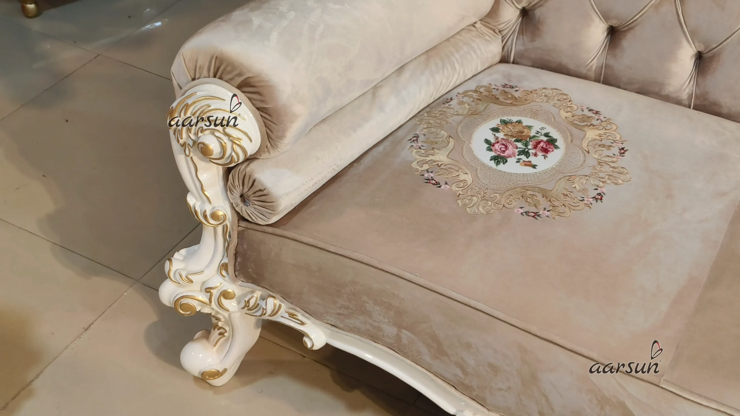 Luxury Carved Diwan Sofa - Image 6