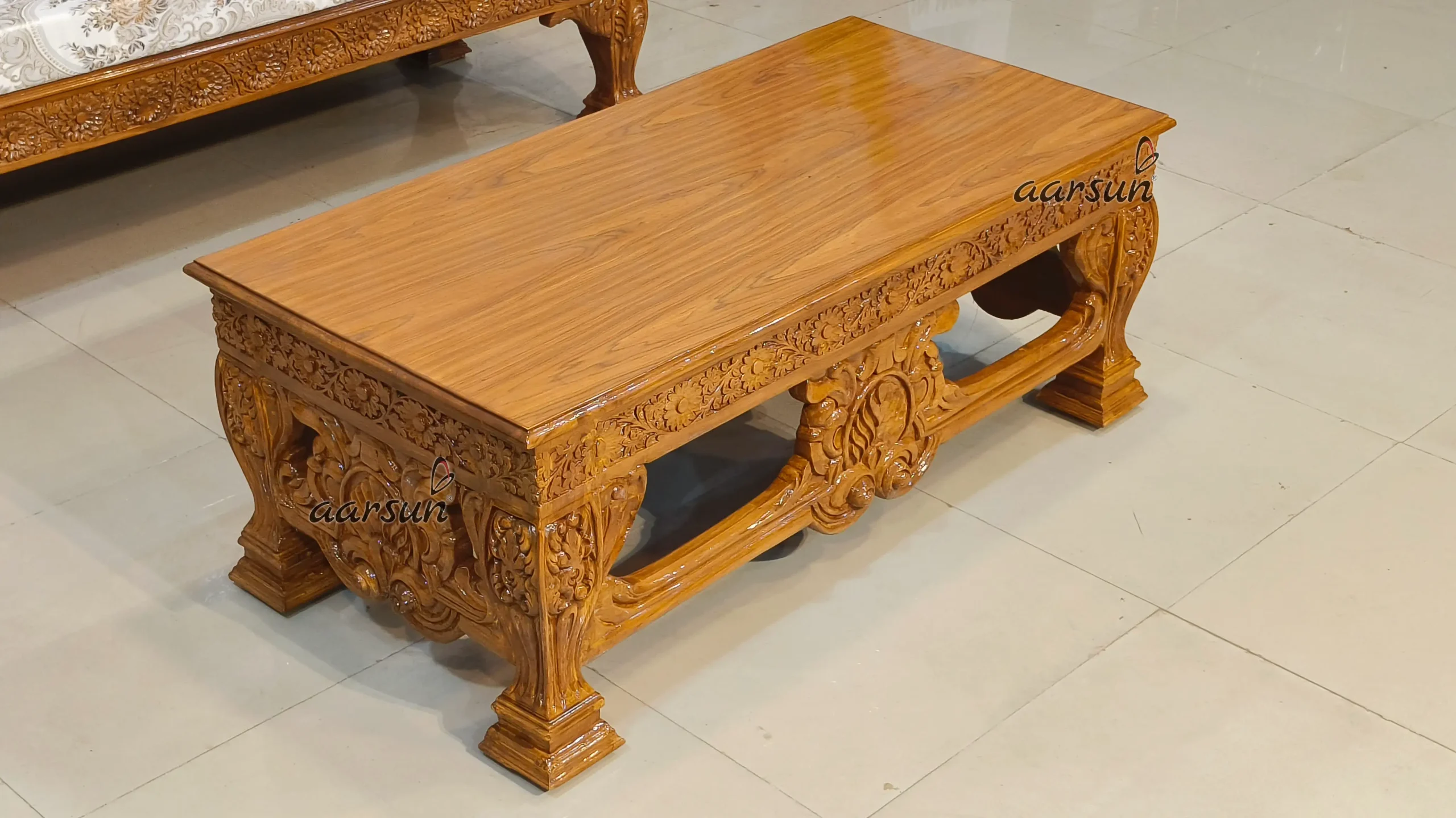 Luxury Traditional Diwan Couch