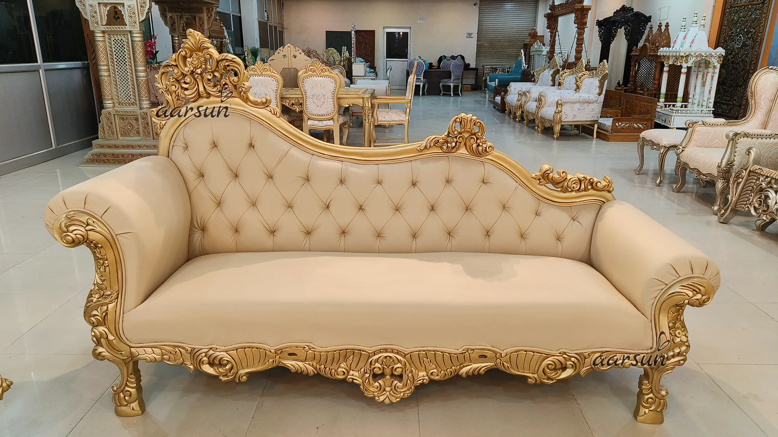 Premium Royal Lounge Diwan - Image 5