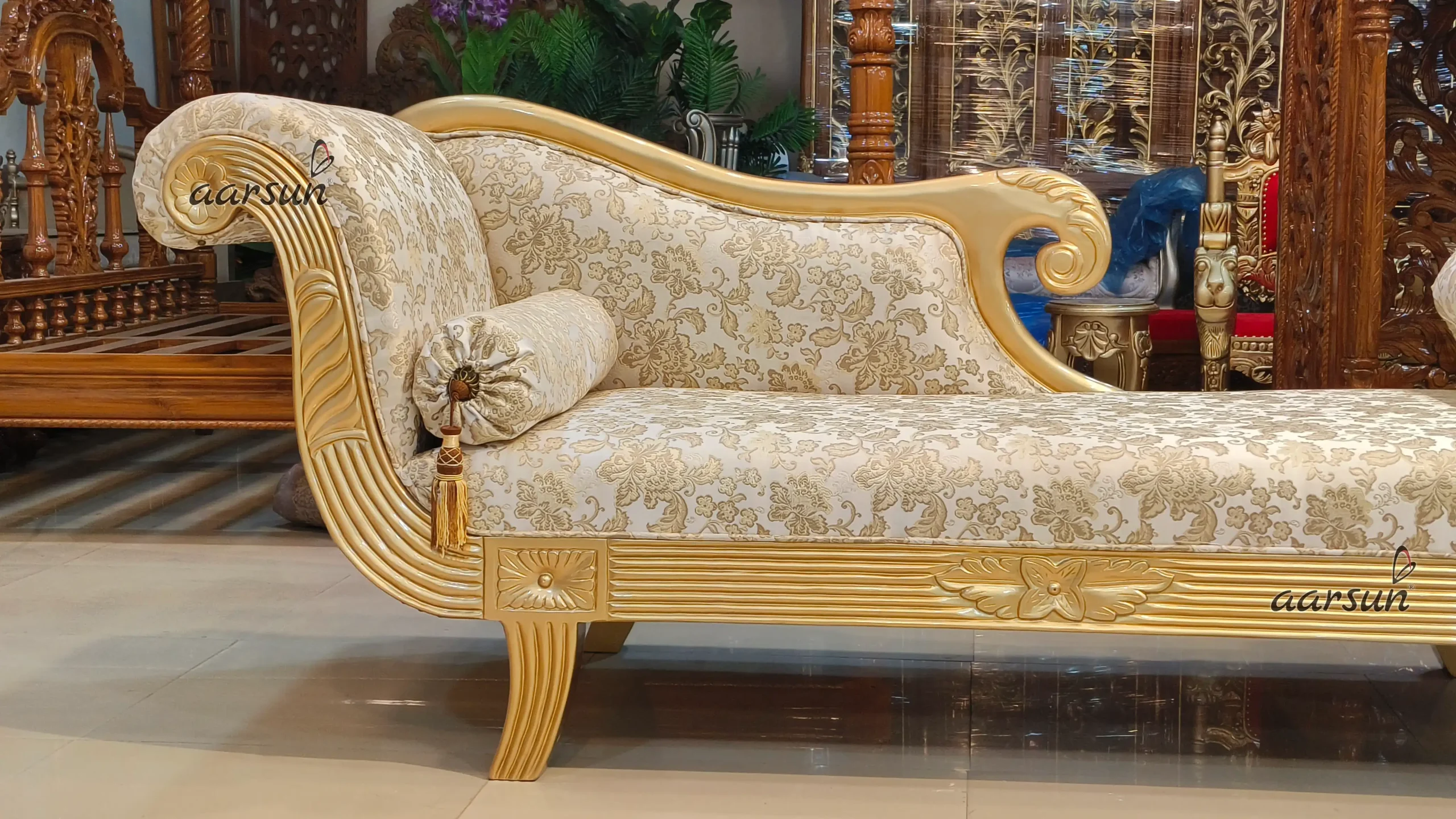 Premium Traditional Diwan Couch - Image 4