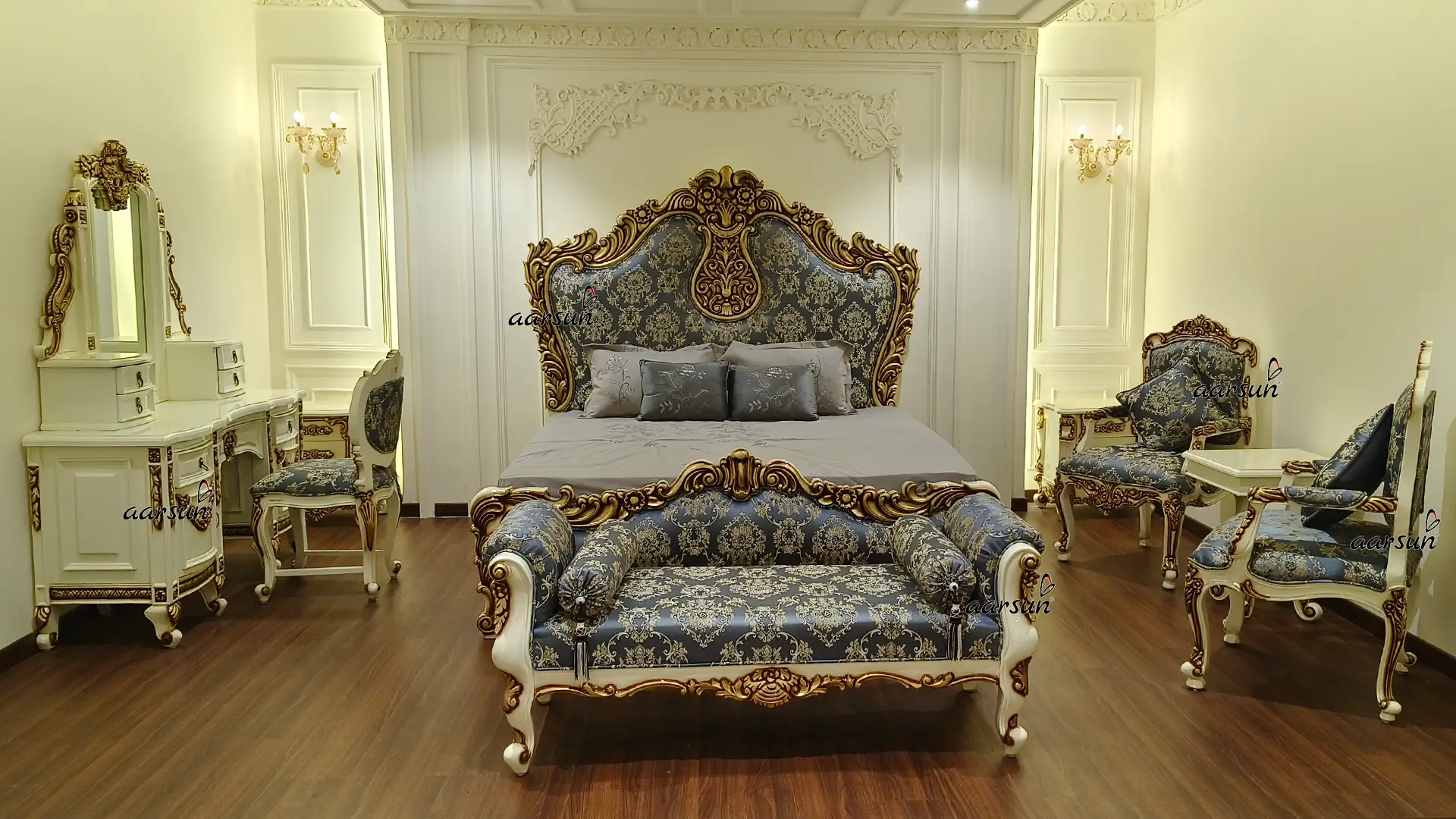 Royal Signature Bedroom Set – Sophisticated Luxury and Fine Detailing